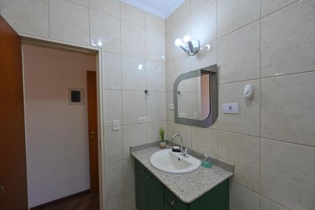 Casa de condomínio à venda com 170m², 2 quartos e 2 vagas Casa de condomínio à venda com 170m², 2 quartos e 2 vagasBanheiro da Suíte 1