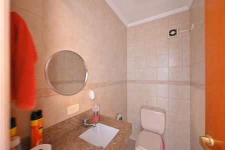 Casa de condomínio à venda com 170m², 2 quartos e 2 vagas Casa de condomínio à venda com 170m², 2 quartos e 2 vagasLavabo