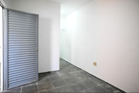 Casa à venda com 220m², 3 quartos e 2 vagas Casa à venda com 220m², 3 quartos e 2 vagasEdícula