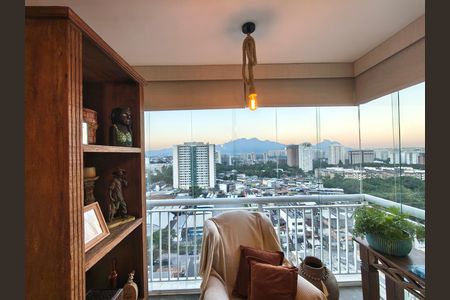 Apartamento à venda com 60m², 2 quartos e 1 vaga