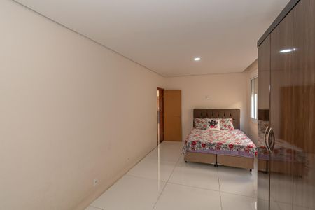 Casa à venda com 460m², 3 quartos e 2 vagas Casa à venda com 460m², 3 quartos e 2 vagasSuite 1