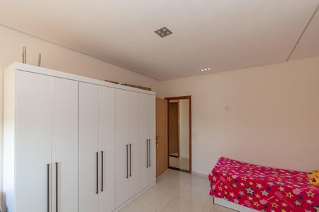 Casa à venda com 460m², 3 quartos e 2 vagas Casa à venda com 460m², 3 quartos e 2 vagasSuite 2