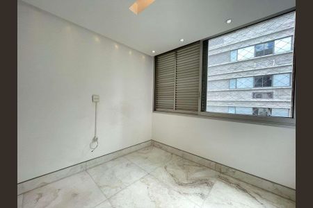Apartamento à venda com 4 quartos, 575m² em Funcionários, Belo Horizonte