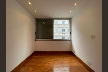 Apartamento à venda com 4 quartos, 575m² em Funcionários, Belo Horizonte