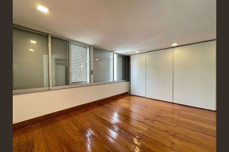Apartamento à venda com 4 quartos, 575m² em Funcionários, Belo Horizonte