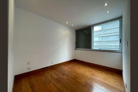 Apartamento à venda com 4 quartos, 575m² em Funcionários, Belo Horizonte