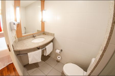 Studio à venda com 25m², 1 quarto e sem vaga Studio à venda com 25m², 1 quarto e sem vagaBanheiro 1