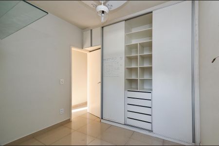 Quarto 1 de apartamento para alugar com 3 quartos, 70m² em Santa Efigênia, Belo Horizonte