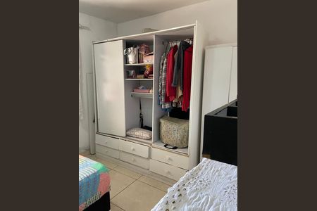 Casa à venda com 142m², 1 quarto e 2 vagas Casa à venda com 142m², 1 quarto e 2 vagasQuarto 2