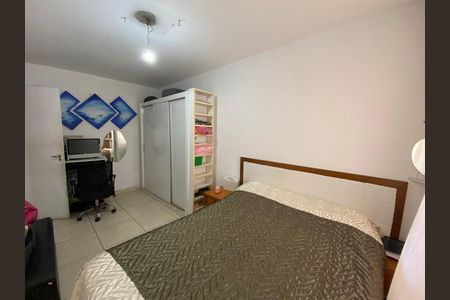 Casa à venda com 142m², 1 quarto e 2 vagas Casa à venda com 142m², 1 quarto e 2 vagasQuarto