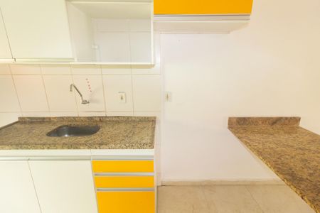 Casa para alugar com 80m², 2 quartos e 2 vagas Casa para alugar com 80m², 2 quartos e 2 vagasCozinha