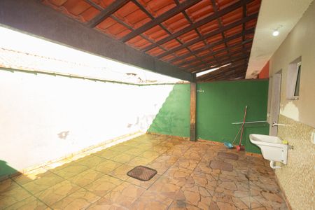 Casa para alugar com 80m², 2 quartos e 2 vagas Casa para alugar com 80m², 2 quartos e 2 vagasÁrea de Serviço