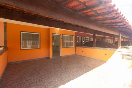 Casa para alugar com 80m², 2 quartos e 2 vagas Casa para alugar com 80m², 2 quartos e 2 vagasVaranda