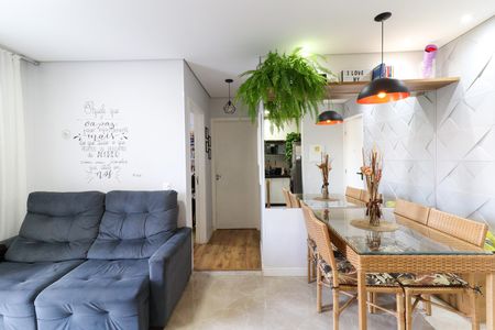 Apartamento para alugar com 55m², 2 quartos e 1 vaga Apartamento para alugar com 55m², 2 quartos e 1 vagaSala