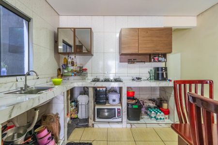 Casa de condomínio à venda com 228m², 5 quartos e 2 vagasSala 1