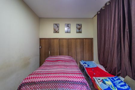 Casa de condomínio à venda com 228m², 5 quartos e 2 vagasQuarto 2