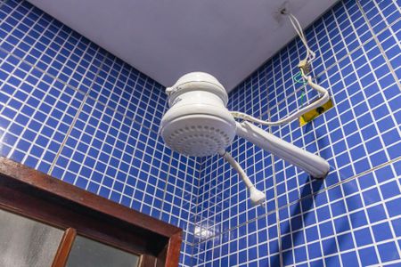 Casa de condomínio à venda com 228m², 5 quartos e 2 vagasBanheiro 2