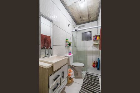 Casa de condomínio à venda com 228m², 5 quartos e 2 vagasBanheiro 1