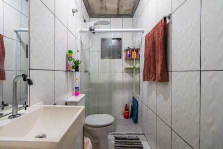 Casa de condomínio à venda com 228m², 5 quartos e 2 vagasBanheiro 1