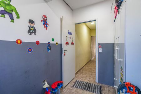 Casa de condomínio à venda com 228m², 5 quartos e 2 vagasQuarto 1