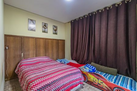 Casa de condomínio à venda com 228m², 5 quartos e 2 vagasQuarto 2