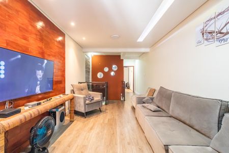 Casa de condomínio à venda com 228m², 5 quartos e 2 vagasSala 2