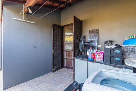 Casa de condomínio à venda com 228m², 5 quartos e 2 vagasÁrea de serviço 1