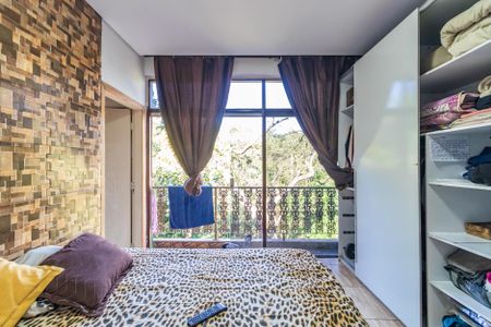 Casa de condomínio à venda com 228m², 5 quartos e 2 vagasSuíte 1