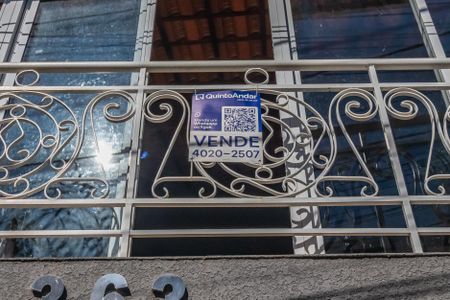 Casa de condomínio à venda com 228m², 5 quartos e 2 vagasPlaca fachada XRHX-142