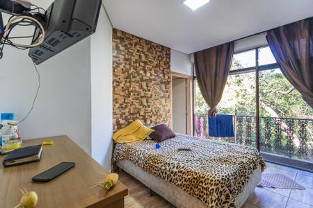 Casa de condomínio à venda com 228m², 5 quartos e 2 vagasSuíte 1