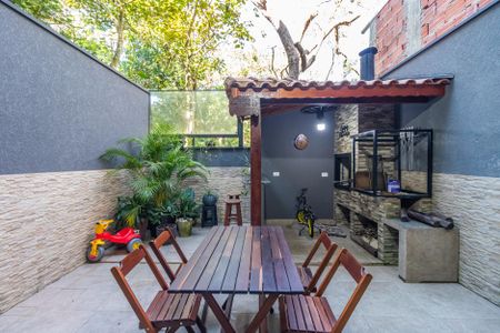 Casa de condomínio à venda com 228m², 5 quartos e 2 vagasÁrea Externa