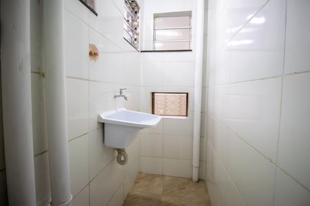 Casa para alugar com 68m², 4 quartos e 1 vagaÁrea de Serviço