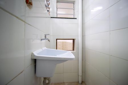 Casa para alugar com 68m², 4 quartos e 1 vagaÁrea de Serviço