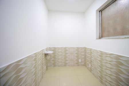 Quarto 1 de casa para alugar com 4 quartos, 68m² em Bonsucesso, Rio de Janeiro