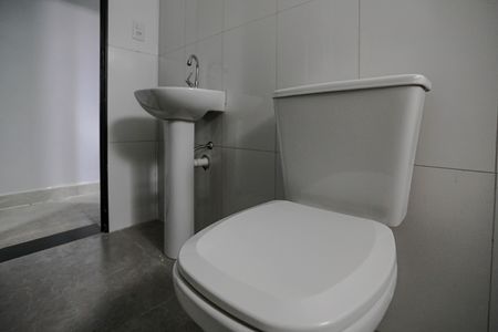 Studio para alugar com 60m², 2 quartos e sem vaga Studio para alugar com 60m², 2 quartos e sem vagaBanheiro