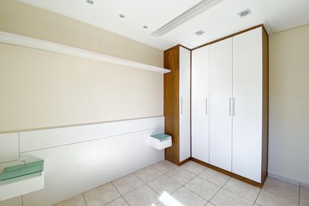 Apartamento para alugar com 70m², 3 quartos e 1 vaga