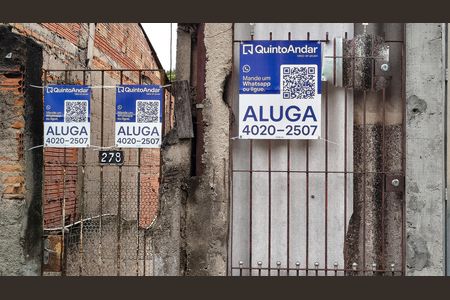 Casa para alugar com 50m², 1 quarto e sem vaga Casa para alugar com 50m², 1 quarto e sem vagaFachada com Plaquinha Instalada