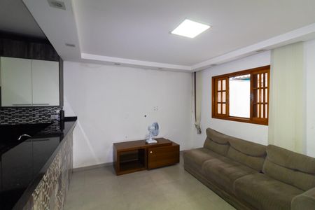 Sala de casa para alugar com 2 quartos, 63m² em Jardim Vila Formosa, São Paulo