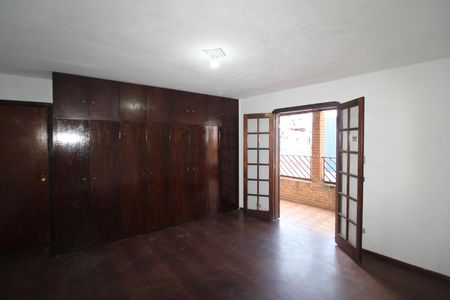 Casa à venda com 260m², 3 quartos e 1 vagaQuarto 1