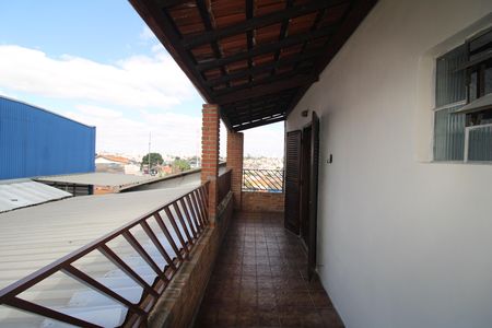 Casa à venda com 260m², 3 quartos e 1 vagaVaranda