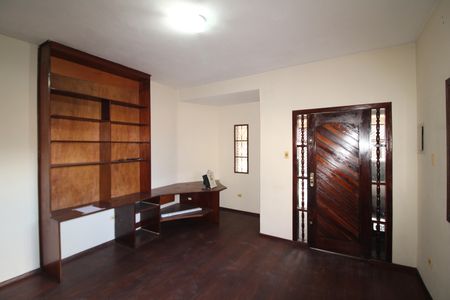 Casa à venda com 260m², 3 quartos e 1 vagaSala