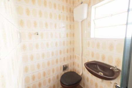 Casa à venda com 160m², 4 quartos e 2 vagasBanheiro 3