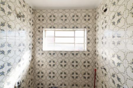 Casa à venda com 160m², 4 quartos e 2 vagasBanheiro 1