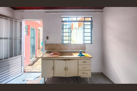 Casa para alugar com 50m², 1 quarto e sem vaga Casa para alugar com 50m², 1 quarto e sem vagaCozinha