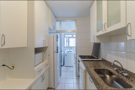 Apartamento à venda com 86m², 3 quartos e 2 vagas Apartamento à venda com 86m², 3 quartos e 2 vagasCozinha