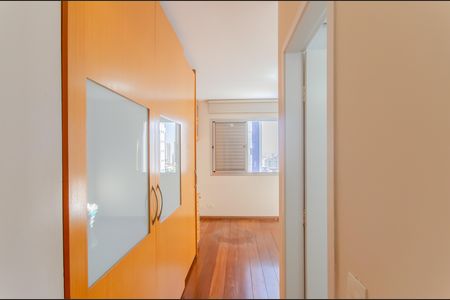 Apartamento à venda com 86m², 3 quartos e 2 vagas Apartamento à venda com 86m², 3 quartos e 2 vagasSuíte