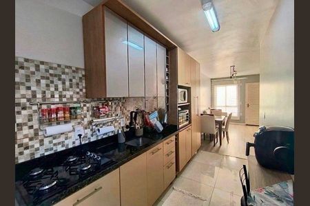 Cozinha de casa de condomínio para alugar com 2 quartos, 60m² em Olaria, Canoas