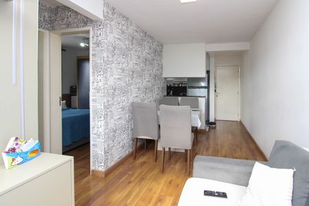 Apartamento para alugar com 60m², 2 quartos e 1 vaga Apartamento para alugar com 60m², 2 quartos e 1 vagaSala