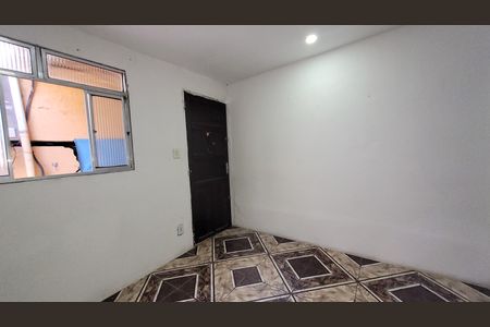 Casa para alugar com 27m², 1 quarto e sem vaga Casa para alugar com 27m², 1 quarto e sem vagaQuarto