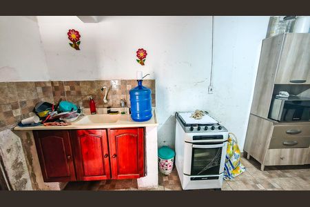 Casa para alugar com 40m², 1 quarto e sem vaga
